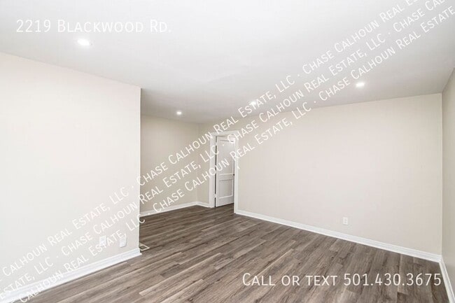 Building Photo - 2219 Blackwood Rd