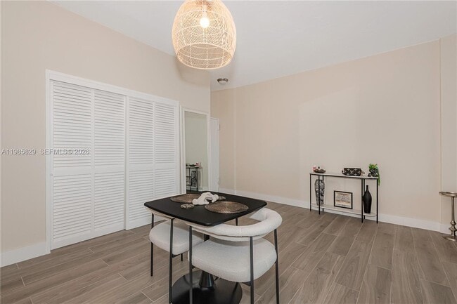 Building Photo - 3001 S Ocean Dr