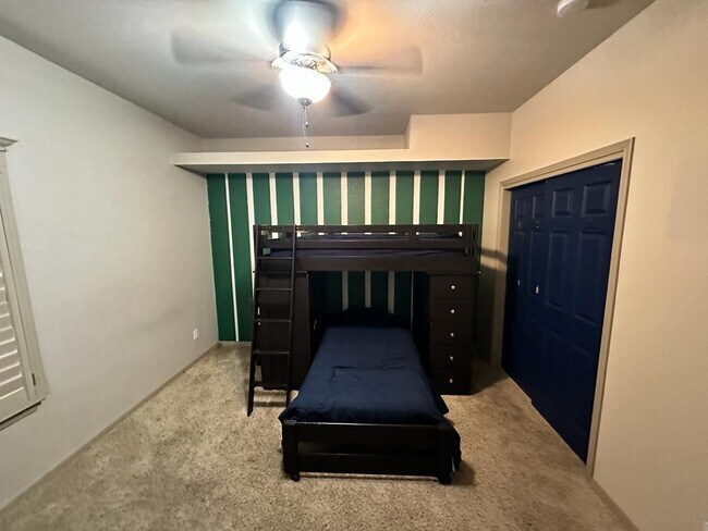 Building Photo - 4136 Tierra Venado Dr