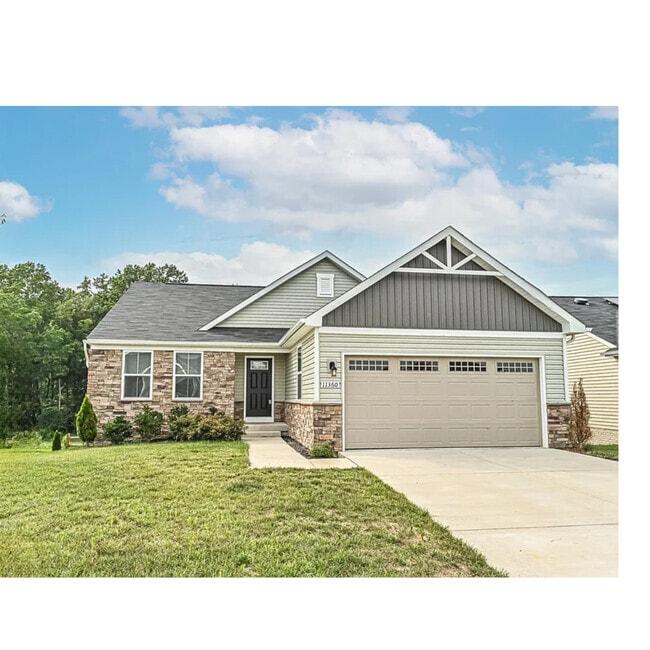 Building Photo - 11360 Emerald Dr