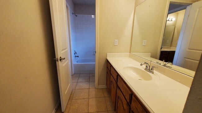 Building Photo - 301 Ponderosa Trail