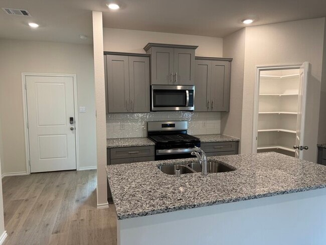 Building Photo - BRAND NEW 4-Bedroom Home in Lindale!