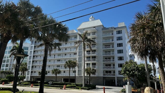 Building Photo - 3114 S Ocean Blvd