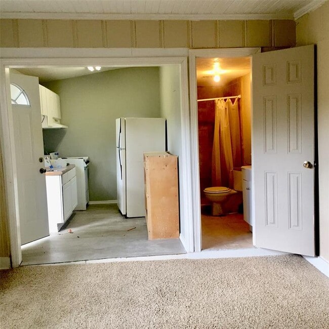 Building Photo - 3620 Reveille St