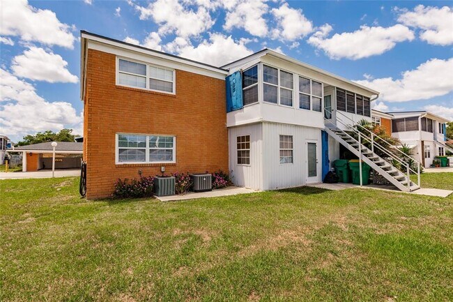 Building Photo - 4158 S Tamiami Trl