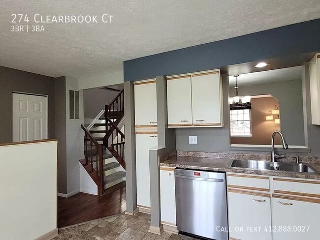 Building Photo - 274 Clearbrook Ct