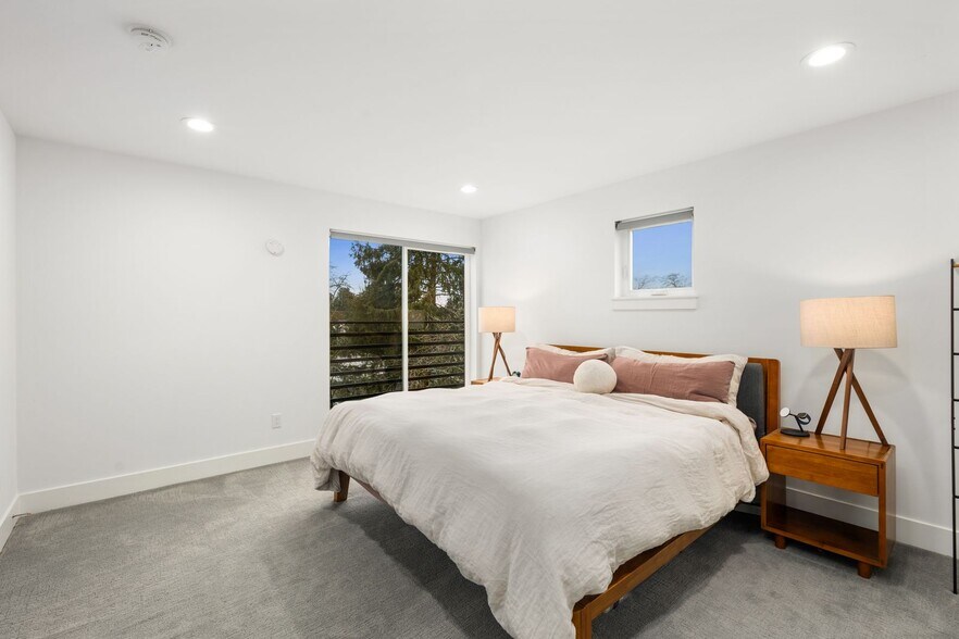 Building Photo - 4726 S Juneau St