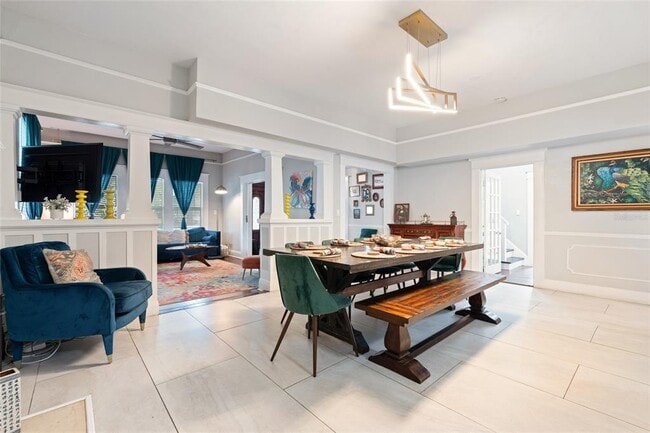 Building Photo - 905 E 22nd Ave.