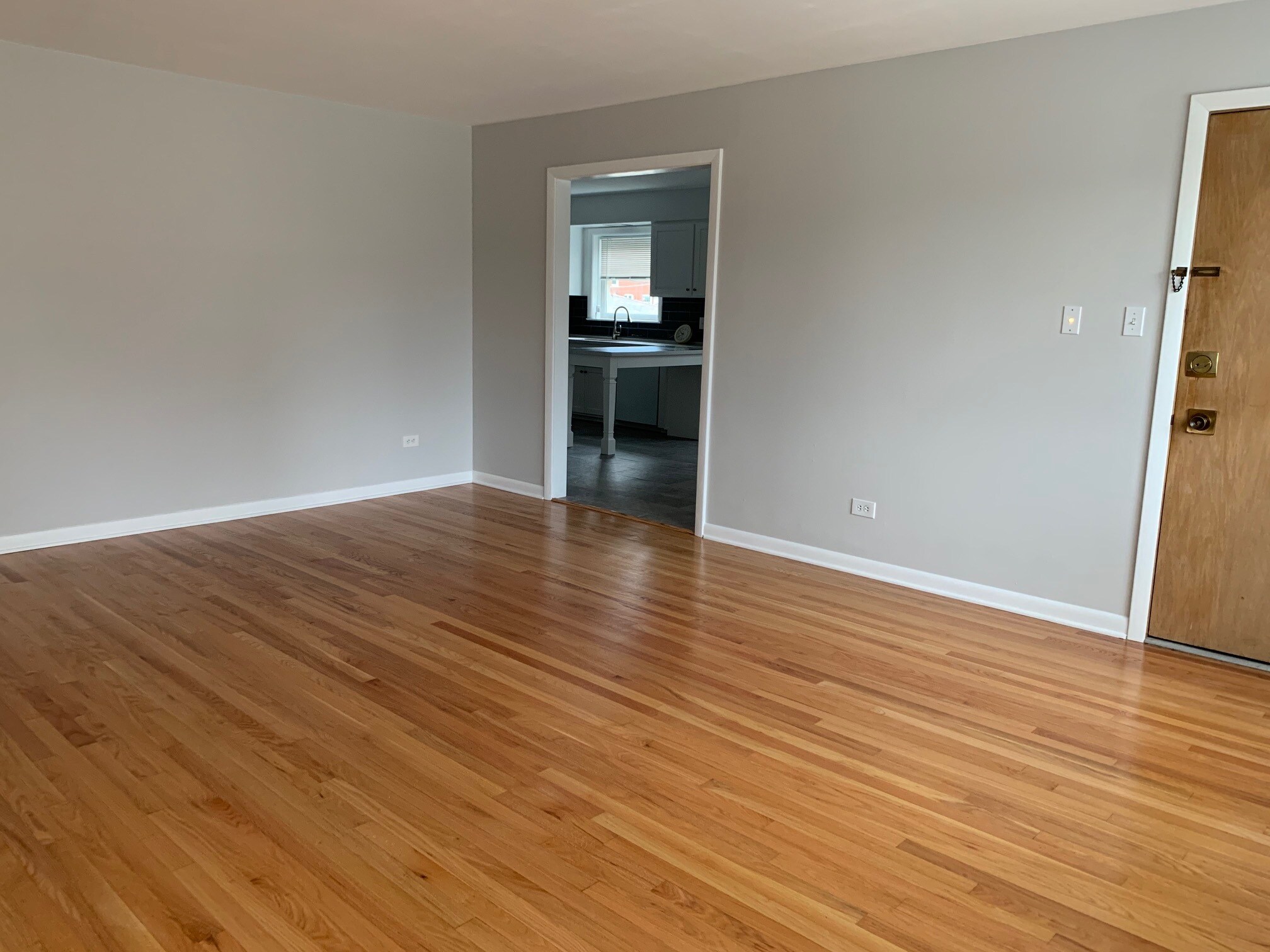 living room - 1641 Linden St
