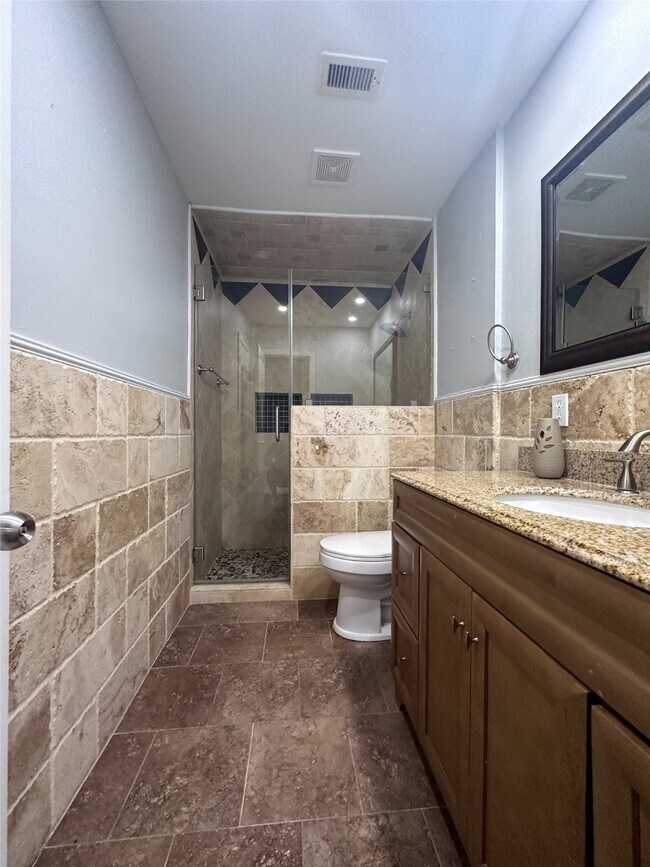Building Photo - 17706 Wild Oak Dr