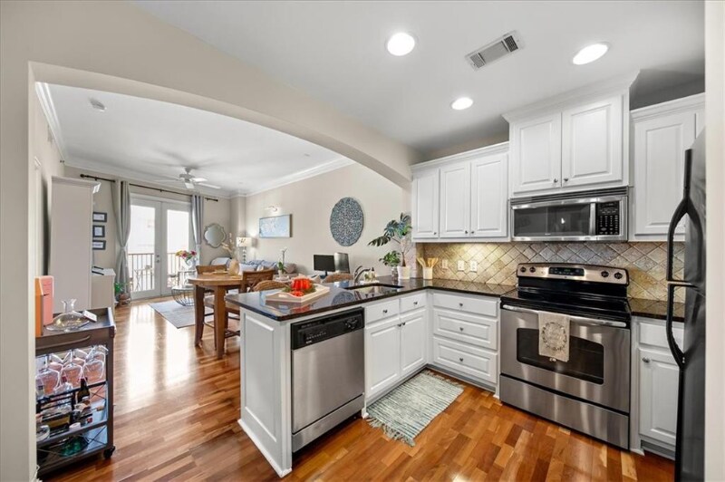 Building Photo - 2277 Peachtree Rd