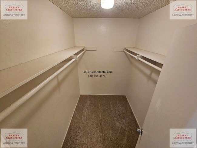 Building Photo - 22nd & Kolb Area Condo - Upstairs unit in Langley Gardens