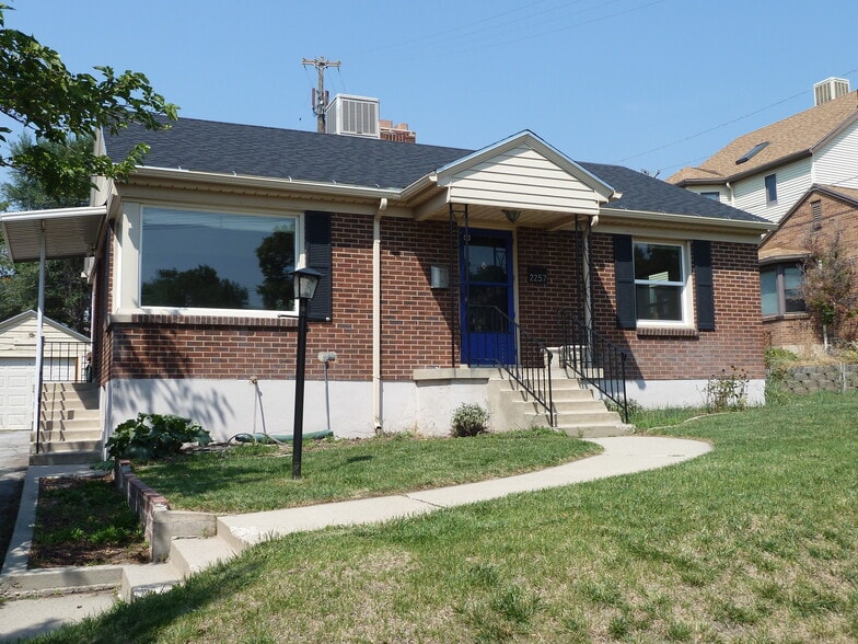 Primary Photo - 2257 E 2700 S