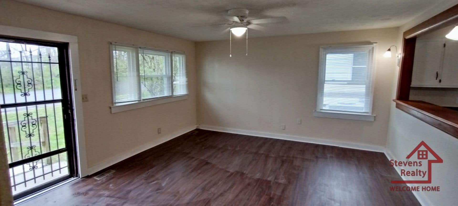 Building Photo - 25 N Franklin Ave