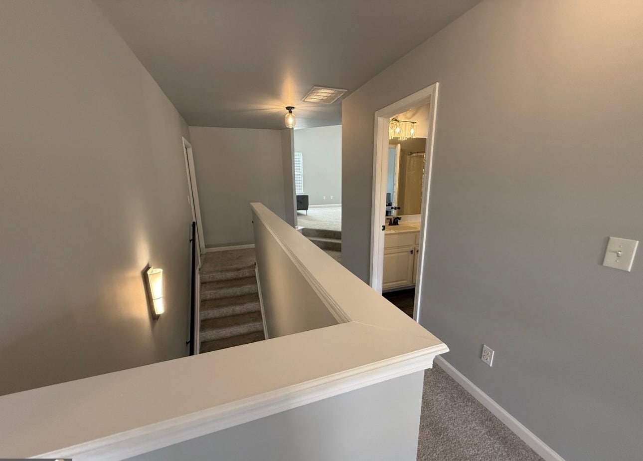 Building Photo - 310 Savannah Dr