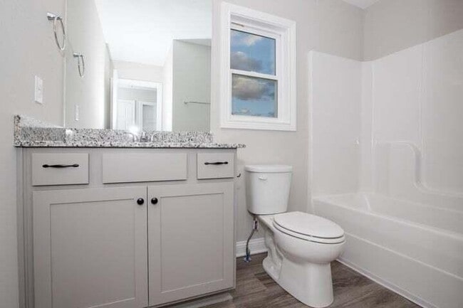 Building Photo - 932 Camden Ct