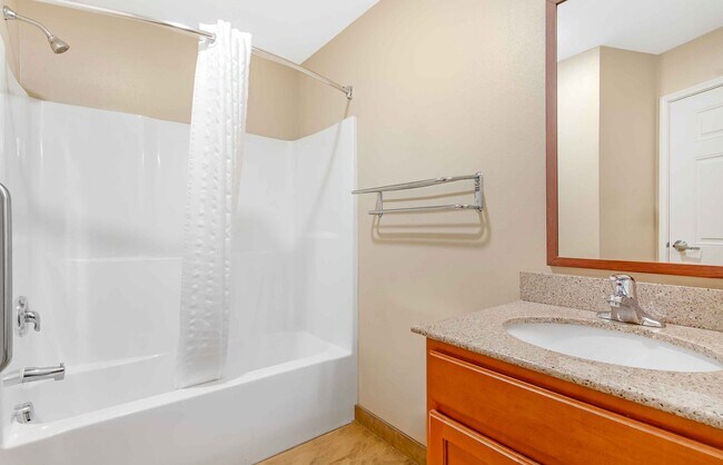Building Photo - Furnished Studio-Bartlesville - Hwy 75