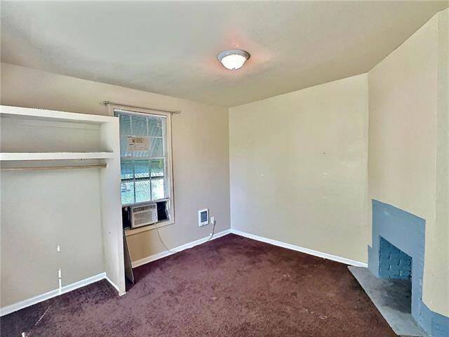 Building Photo - 646 Avenue E