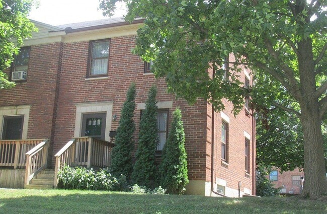 Primary Photo - 1334 Huffman Ave