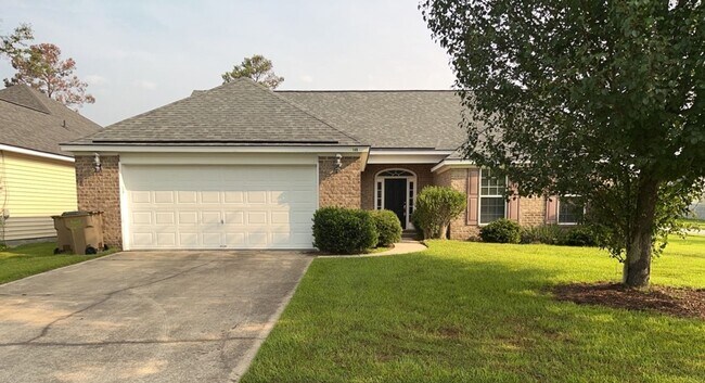 Building Photo - 149 Lancaster Way