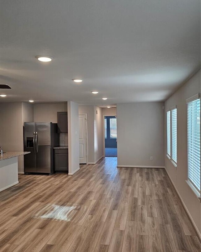 Building Photo - 18830 Glenwood Chase Ct