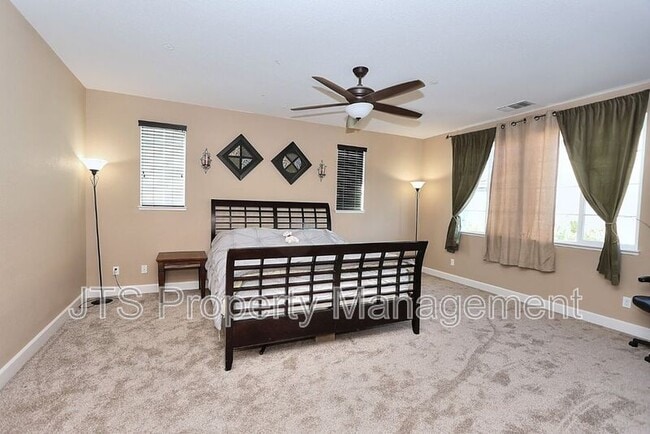 Building Photo - 1427 Bicker Cir
