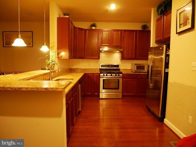 Building Photo - 2202 Leesborough Dr