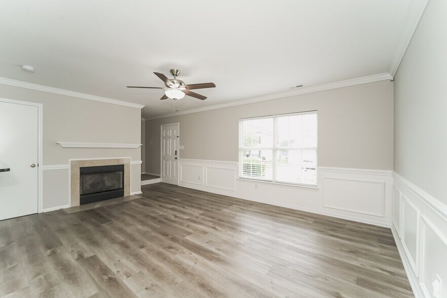 Building Photo - 10436 Katie Creek Ct