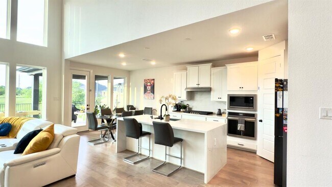 Building Photo - 31422 Beacon Cove Trl