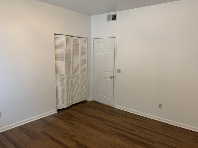 Building Photo - 2106 Fairfax Ave