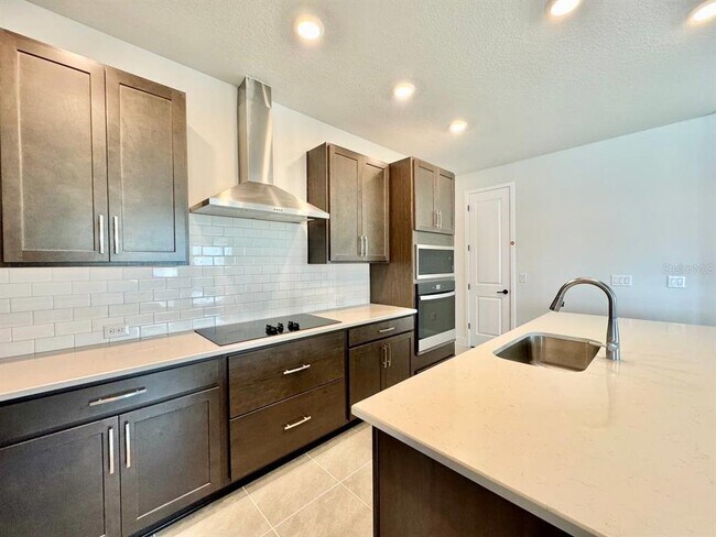 Building Photo - 11393 Hardwood Hammock Ln