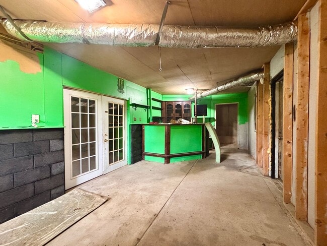 Building Photo - Freshly Updated 3 Bedroom/ 2 Bathroom Country Home