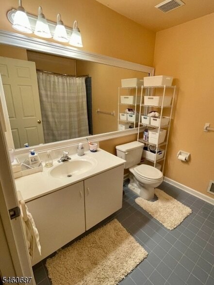 Building Photo - 67 Woodmont Dr