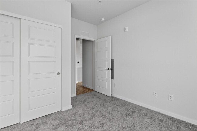 Building Photo - Brand New 2BR/2BA Luxury Townhouse at Grand Vue – Modern Living in Interlocken