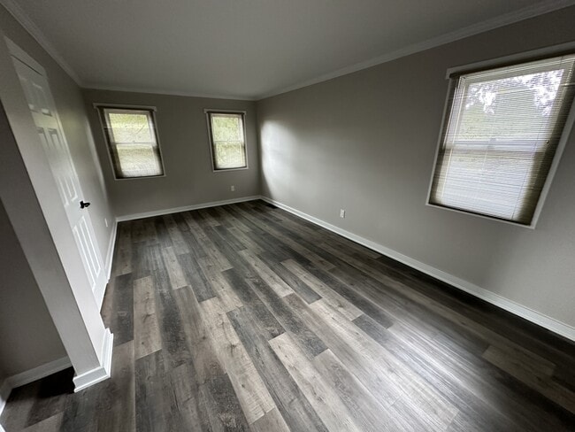 Building Photo - 5335 Tara Hill Dr