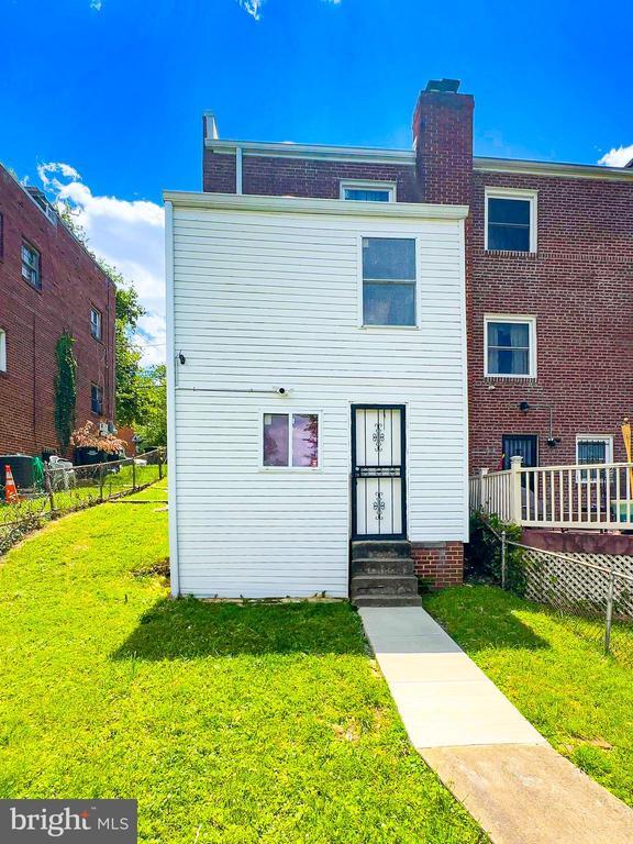 Building Photo - 532 Foxhall Pl SE