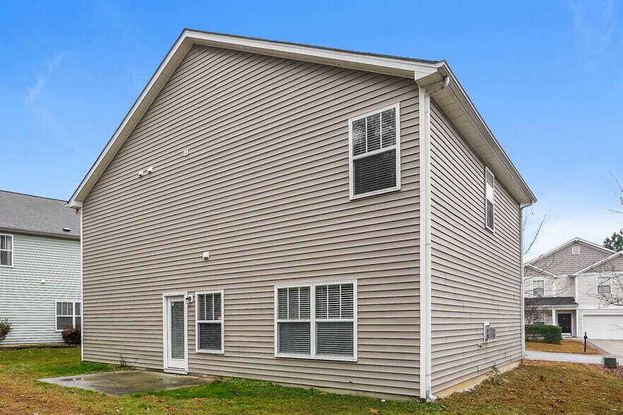 Building Photo - 3629 Pinkham Way