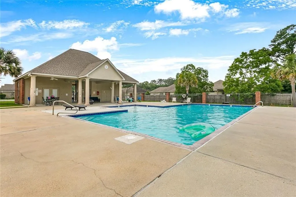 Building Photo - 28453 Apple Blossom Ln