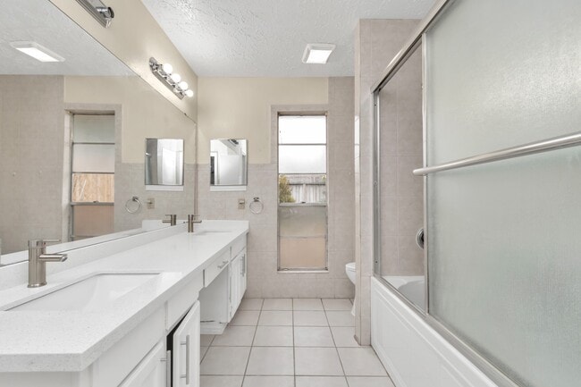 Building Photo - 13411 Splintered Oak Dr