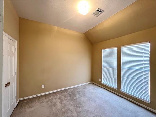 Building Photo - 525 Salisbury Dr