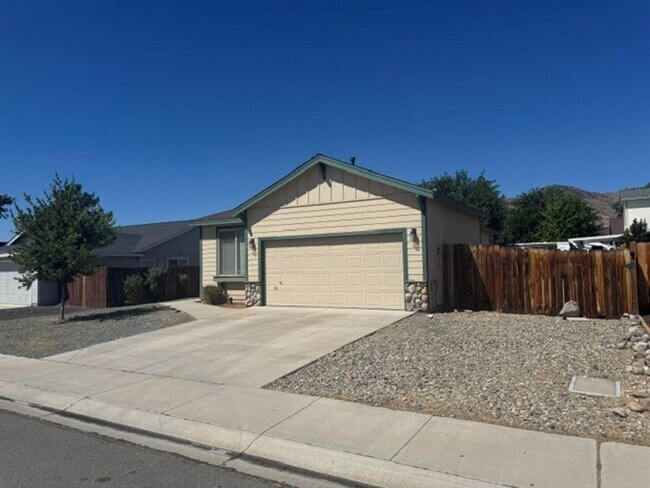 Building Photo - 509 Santiago Way