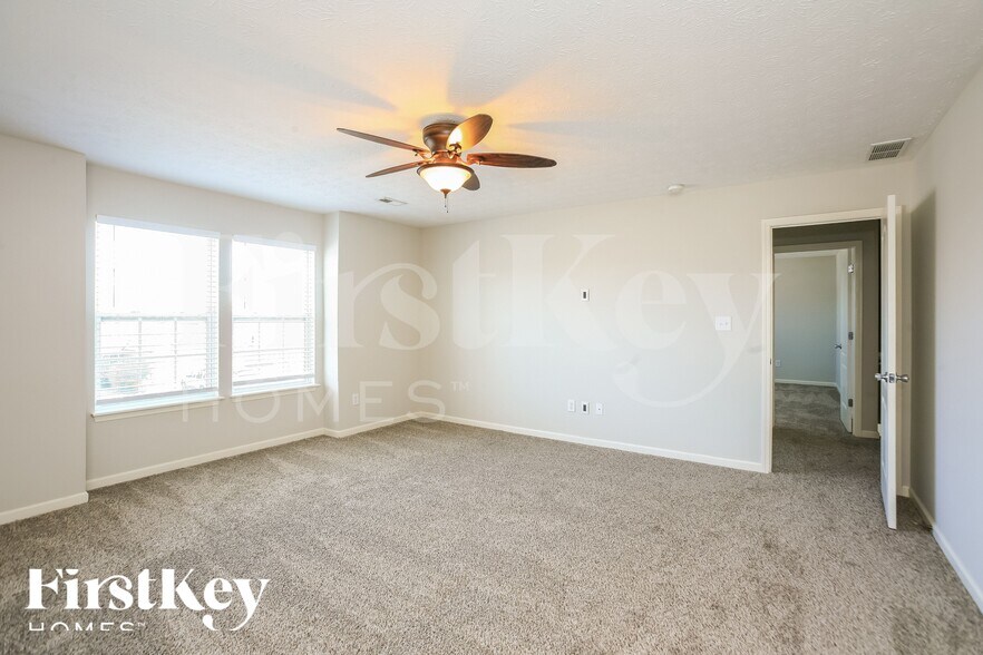 Building Photo - 3041 Sholty Ct