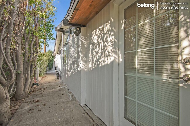 Building Photo - 6513 Corbin Ave