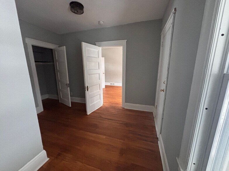 Building Photo - 846 E Grand Blvd