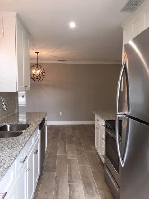 Building Photo - 2111 Biscayne Dr