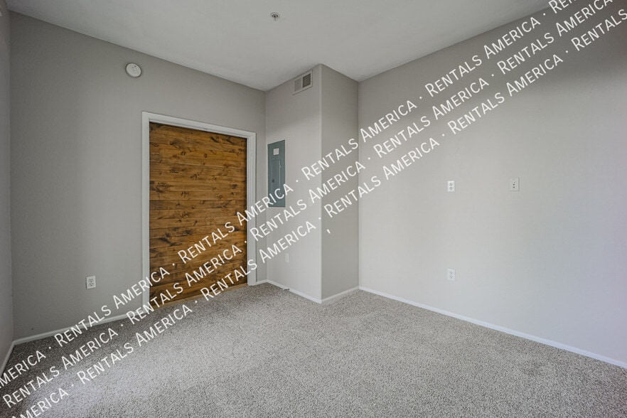 Building Photo - 6745 N 93RD Ave