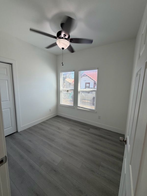 Building Photo - 2427 W Southcross Blvd