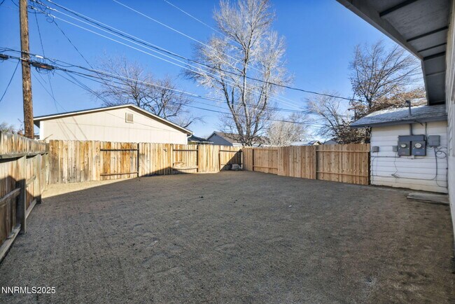 Building Photo - 1642 York Wy