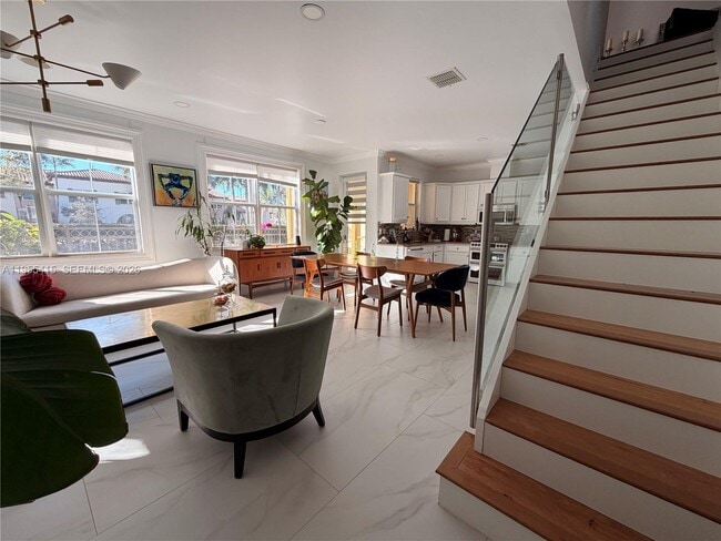 Building Photo - 12450 NW 32nd Manor