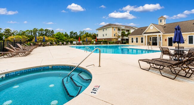 Building Photo - Your Perfect 2-Bedroom Retreat Awaits in Kiskadee Parke